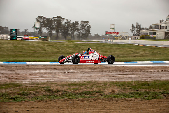 2013_08_23_00049581