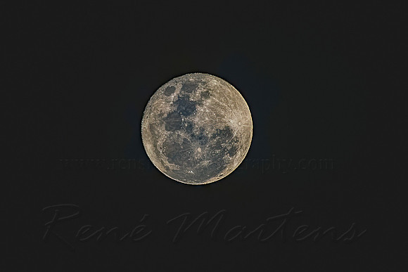 2020-10-03-07.33.13 ZS MOON